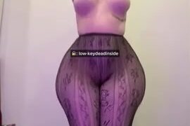 Lowkeydeadinside huge ass clapping n boob bouncing